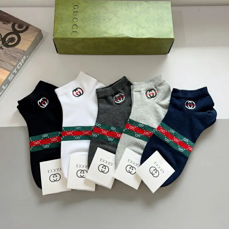 gucci chaussettes pour homme s_12500122